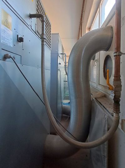 Frontaltrockner Electrolux T4900, Bj. 2008 (2)…